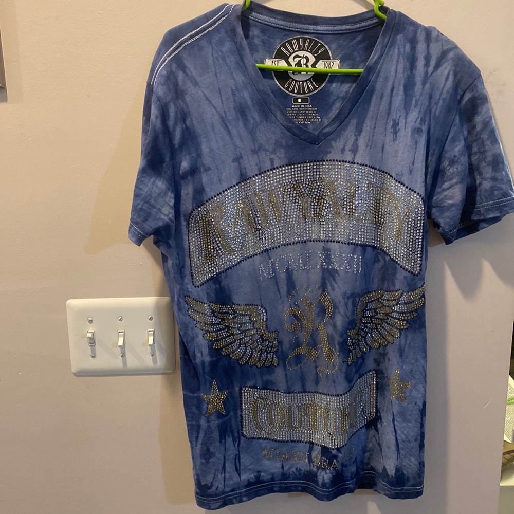 Rowyalty couture shirts size L